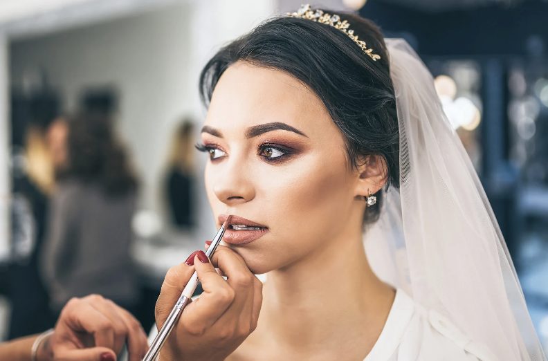 Make-Up glamourös